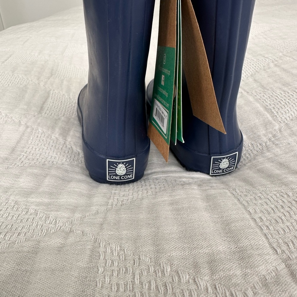Lone Cone Navy Rain Boots - Picture 4 of 7